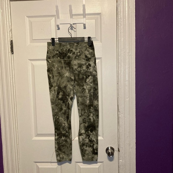 Lululemon Align High-Rise Pant with Pockets 25" Green Diamond-Dye Leggings - Picture 3 of 7